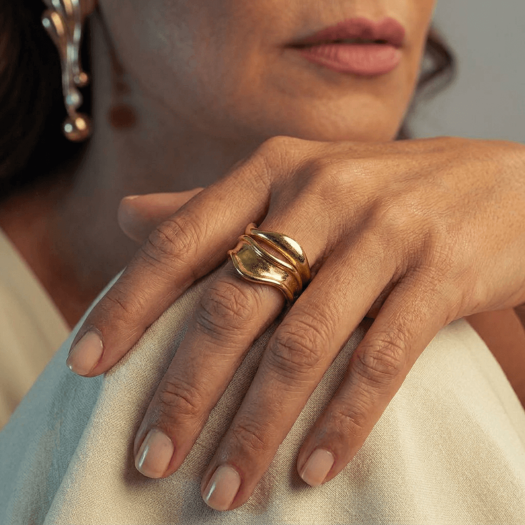 Anel Wave Banhado em Ouro 18k